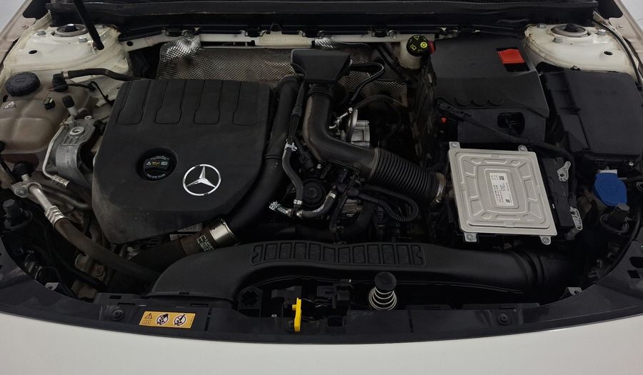 Mercedes Benz Clase A 1.3 200 PROGRESSIVE DCT Hatchback 2022