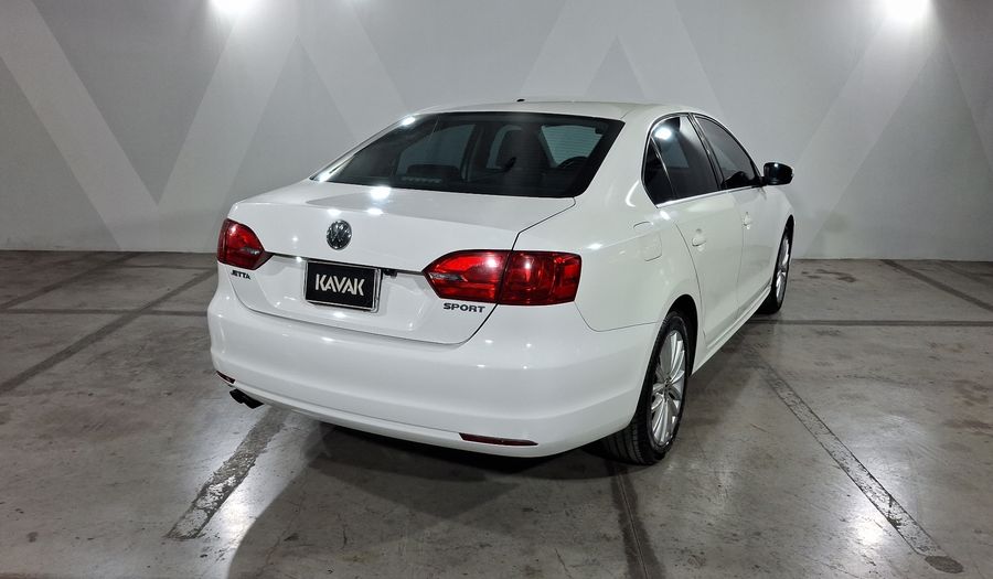 Volkswagen Jetta 2.5 SPORT PAQ WELTRADIO TECHO TIPTRONIC Sedan 2012