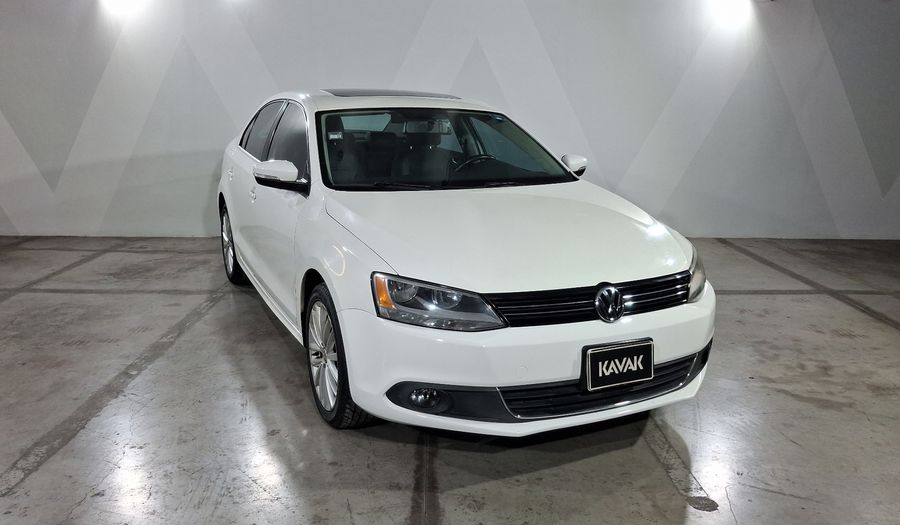 Volkswagen Jetta 2.5 SPORT PAQ WELTRADIO TECHO TIPTRONIC Sedan 2012