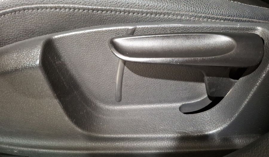 Volkswagen Jetta 2.5 SPORT PAQ WELTRADIO TECHO TIPTRONIC Sedan 2012