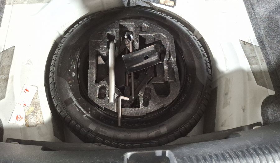 Volkswagen Jetta 2.5 SPORT PAQ WELTRADIO TECHO TIPTRONIC Sedan 2012