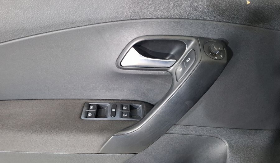 Volkswagen Polo 1.6 SOUND AUTO Hatchback 2020