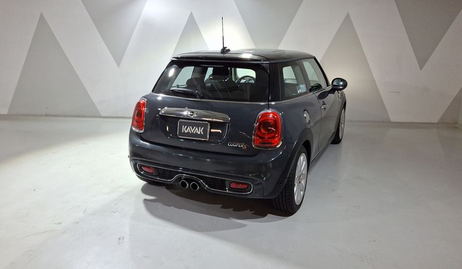 Mini Cooper S 2.0 COOPER CHILI AT Hatchback 2017