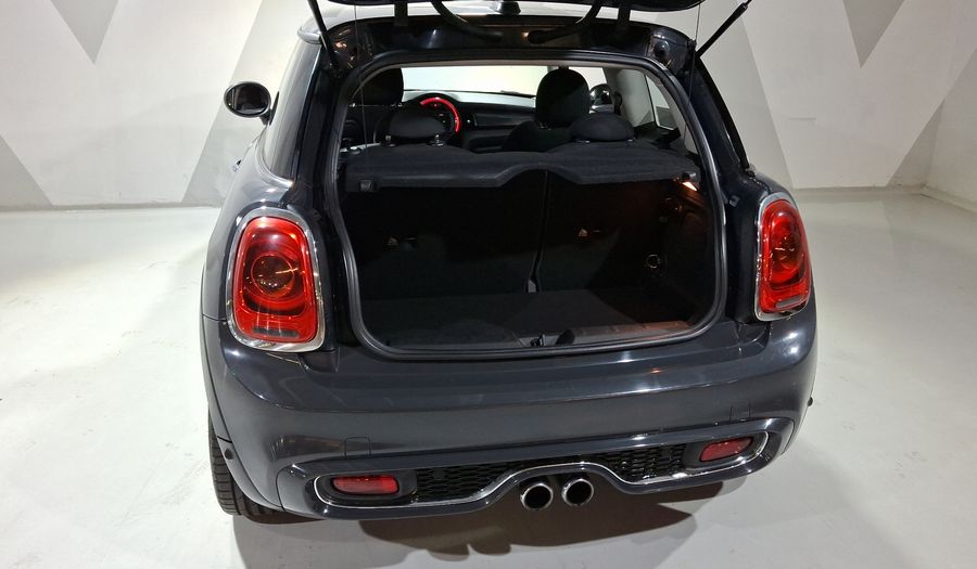 Mini Cooper S 2.0 COOPER CHILI AT Hatchback 2017