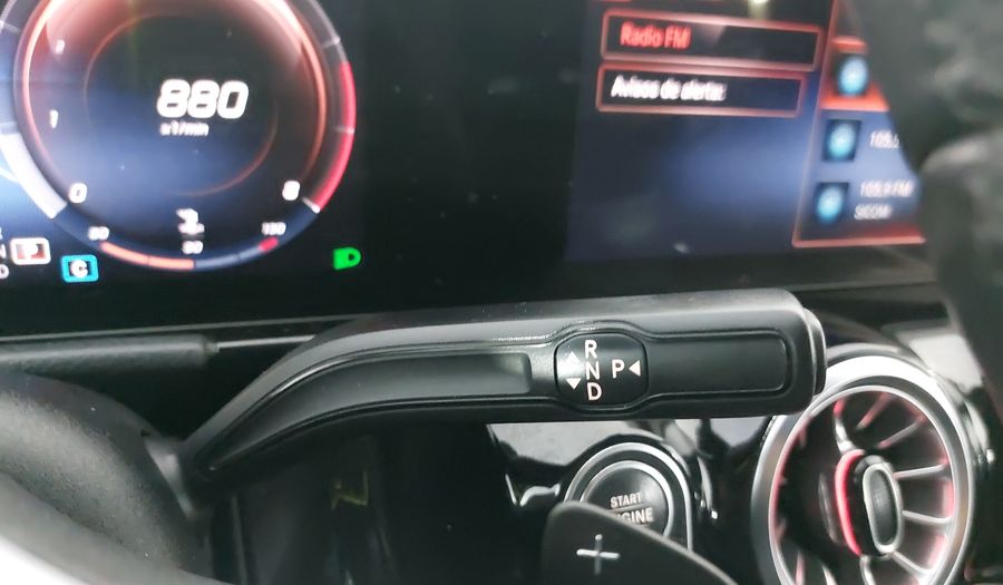 Mercedes Benz Clase Gla 1.3 200 PROGRESSIVE LINE DCT Suv 2022