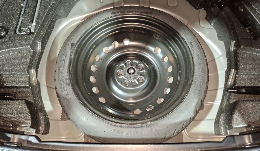 Toyota Prius 1.8 HYBRID PREMIUM AUTO Hatchback 2020