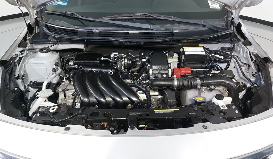 Nissan Versa 1.6 DRIVE Sedan 2017