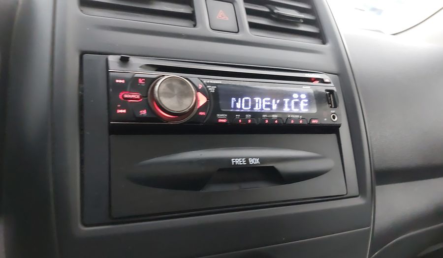 Nissan Versa 1.6 DRIVE Sedan 2017