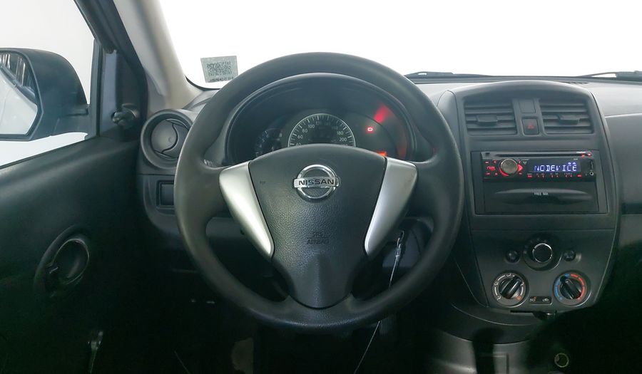 Nissan Versa 1.6 DRIVE Sedan 2017