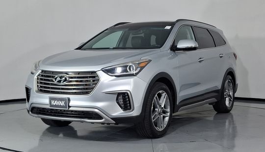Hyundai • Santa Fe