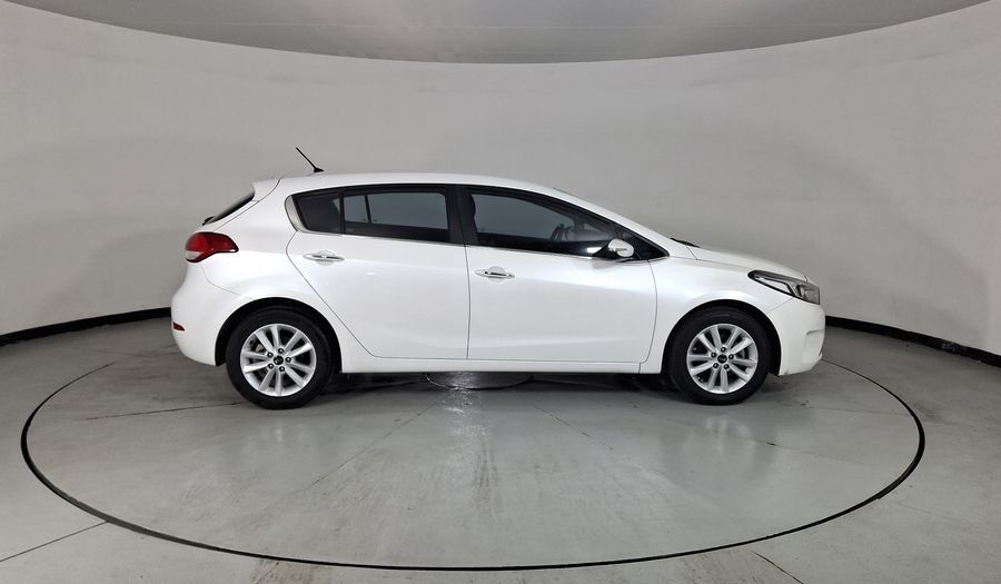 Kia Forte 2.0 EX AUTO Hatchback 2018