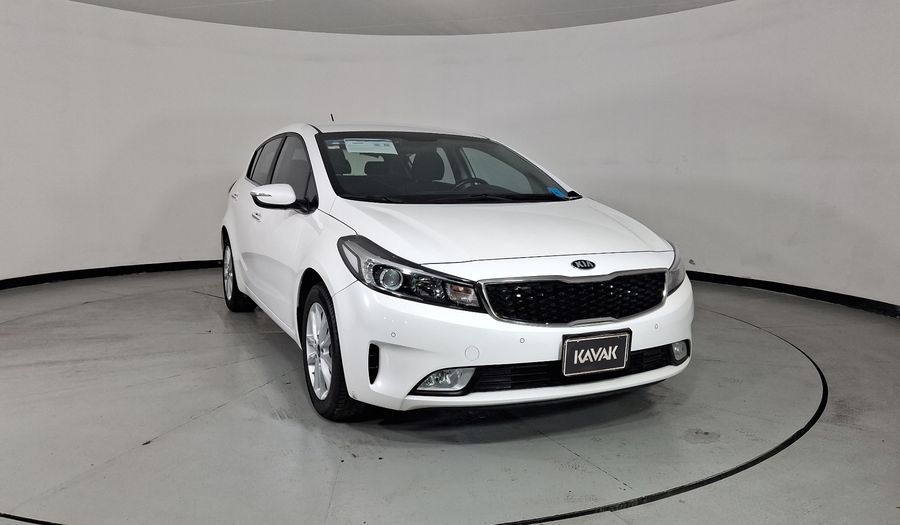 Kia Forte 2.0 EX AUTO Hatchback 2018