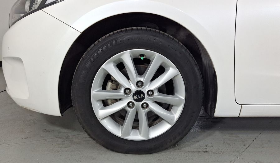 Kia Forte 2.0 EX AUTO Hatchback 2018