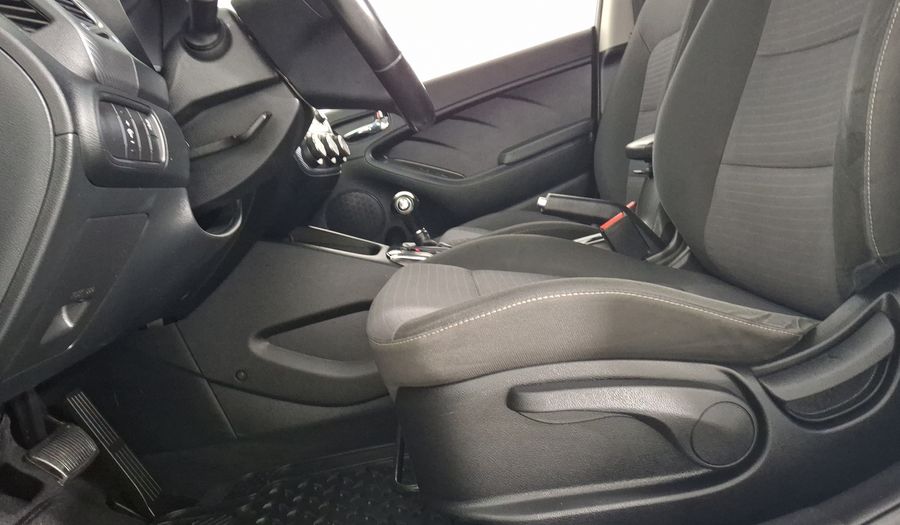 Kia Forte 2.0 EX AUTO Hatchback 2018