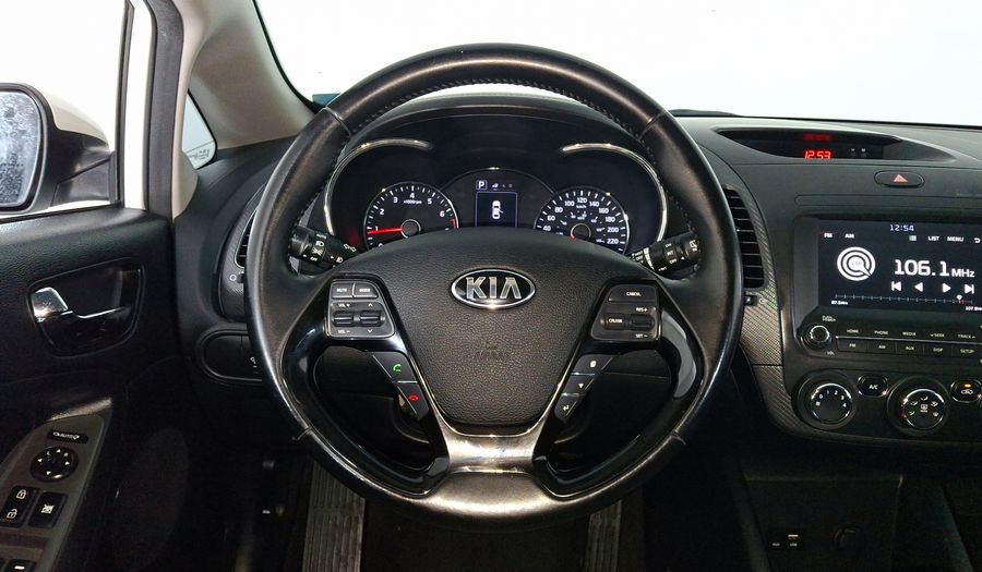 Kia Forte 2.0 EX AUTO Hatchback 2018