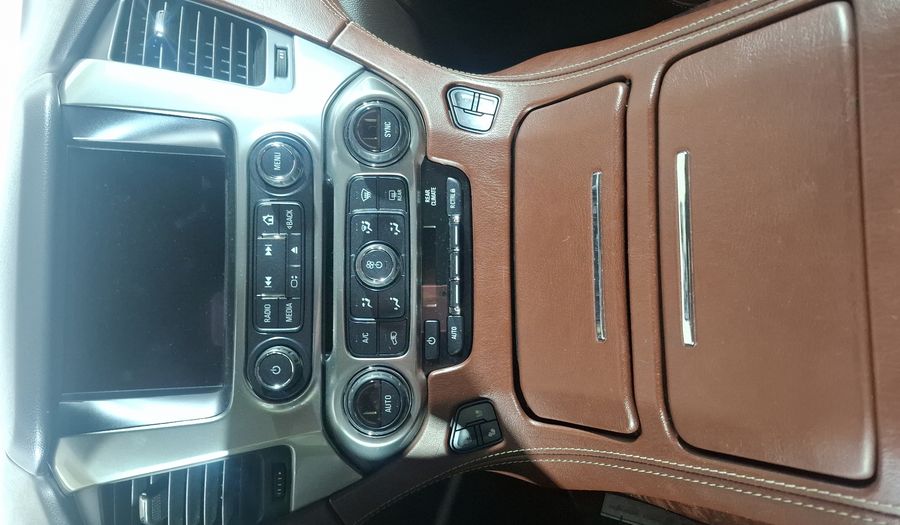 Chevrolet Suburban 5.3 D PREMIER AUTO 4WD Suv 2018