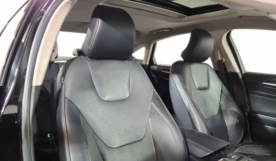 Ford Fusion 2.0 GTDI TITANIUM PLUS AT Sedan 2017