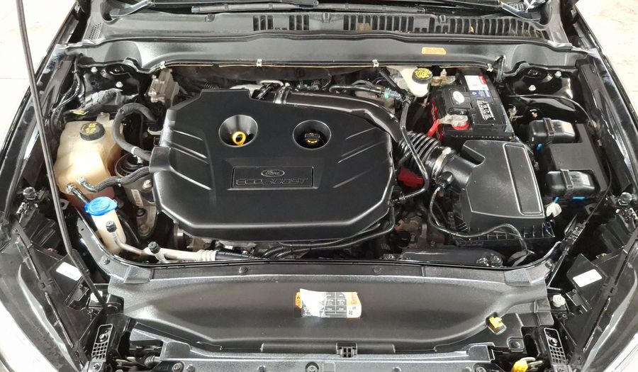 Ford Fusion 2.0 GTDI TITANIUM PLUS AT Sedan 2017