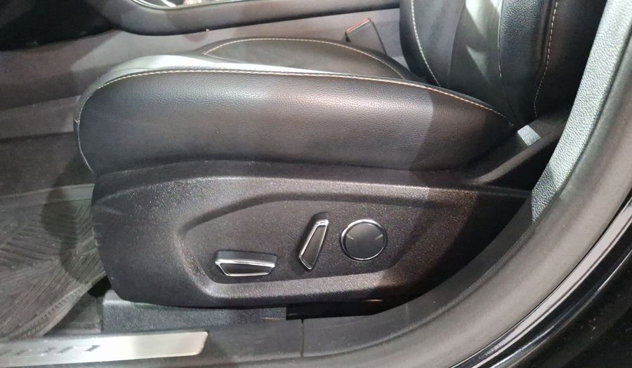 Ford Fusion 2.0 GTDI TITANIUM PLUS AT Sedan 2017