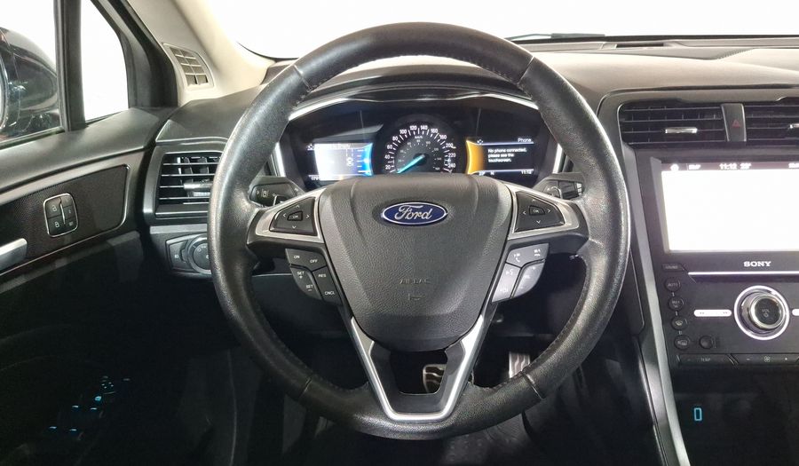 Ford Fusion 2.0 GTDI TITANIUM PLUS AT Sedan 2017