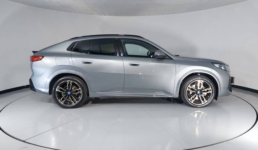 Bmw Ix2 BEV 67KWH XDRIVE30I AUTO Suv 2026