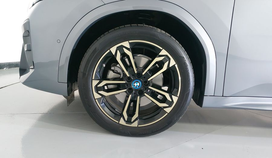 Bmw Ix2 BEV 67KWH XDRIVE30I AUTO Suv 2026