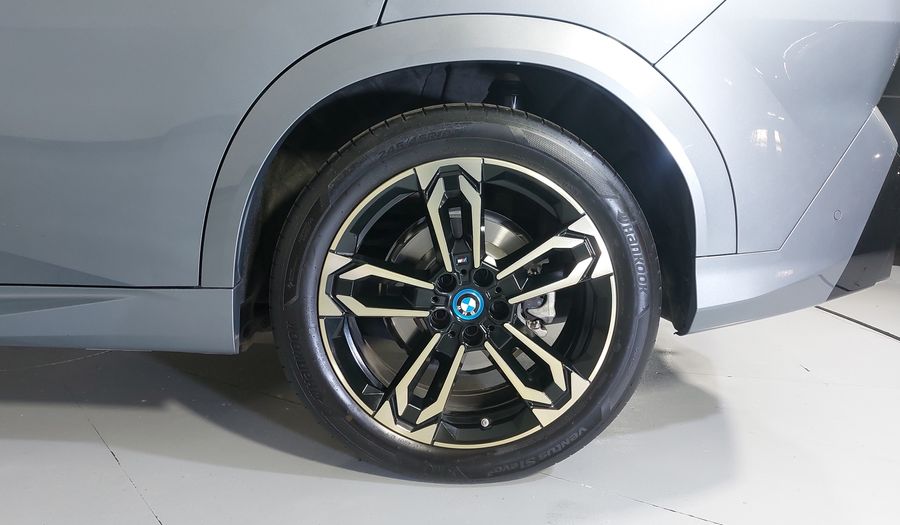 Bmw Ix2 BEV 67KWH XDRIVE30I AUTO Suv 2026