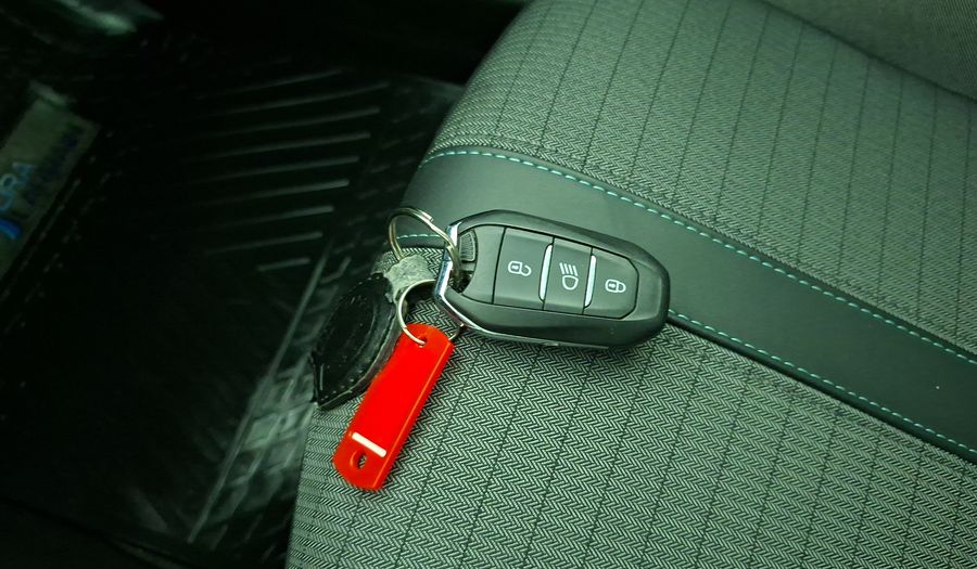 Peugeot 208 1.2 PURETECH 130 HP ALLURE PACK AUTO Hatchback 2021