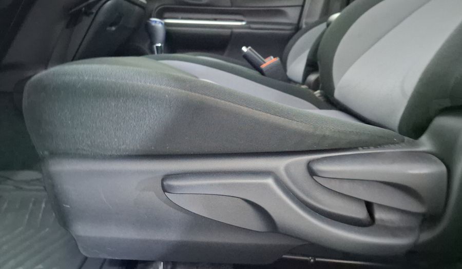 Toyota Prius C 1.5 HYBRID AUTO Hatchback 2020