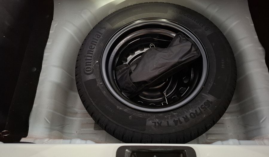 Renault Kwid 1.0 INTENS Hatchback 2025