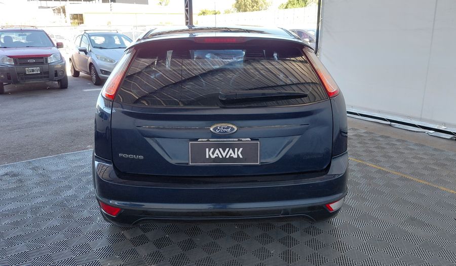 Ford Focus Ii 1.6 TREND Hatchback 2012