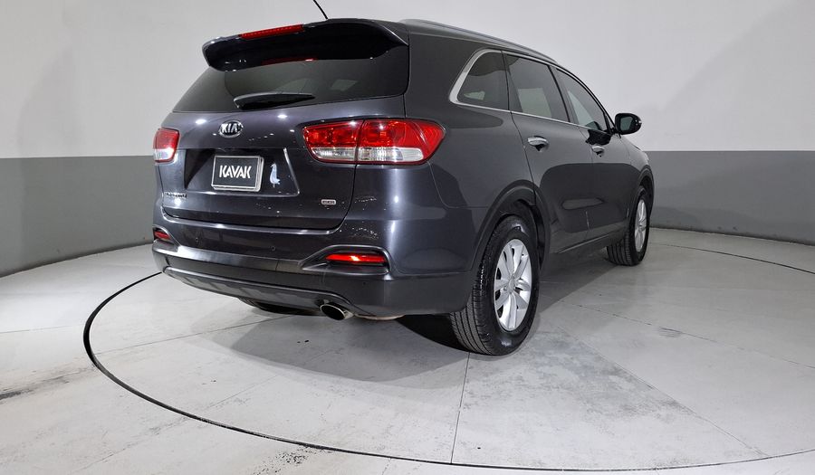 Kia Sorento 2.4 LX AT Suv 2017