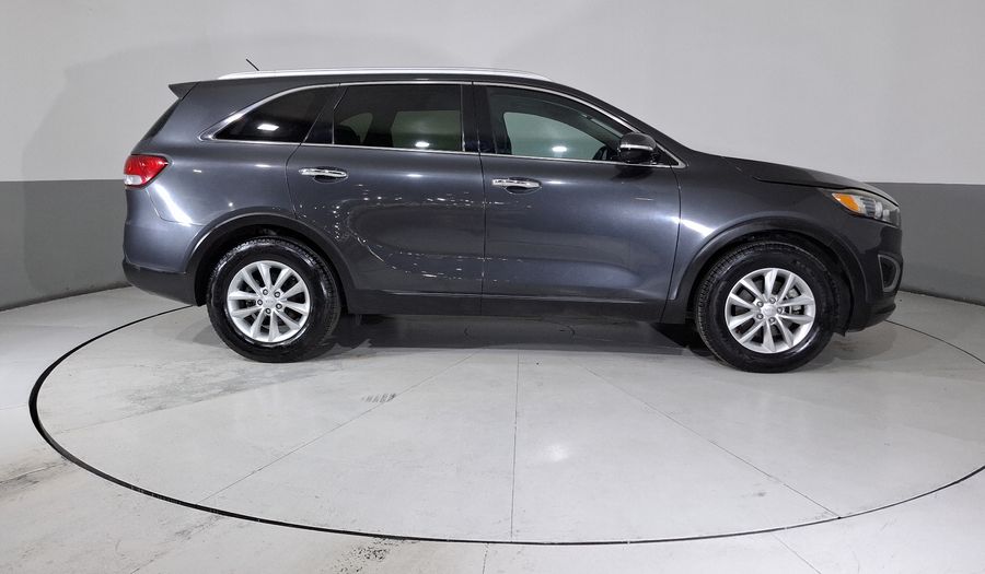 Kia Sorento 2.4 LX AT Suv 2017