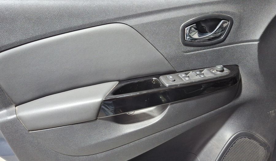 Renault Captur 2.0 ICONIC AUTO Hatchback 2018