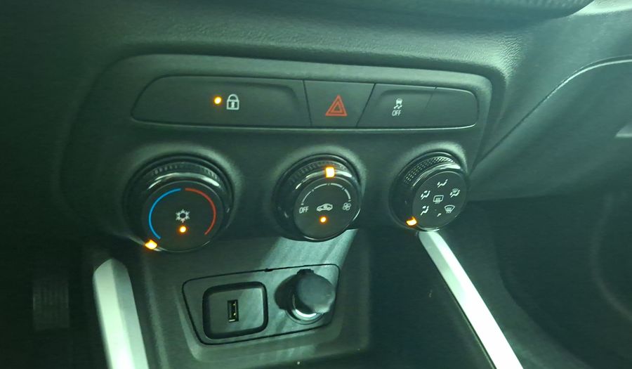 Chevrolet Onix 1.0T LT Hatchback 2022