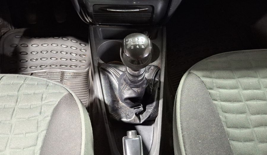 Ram 700 1.6 CLUB CAB ADVENTURE TOUCH SCREEN 6.7 Pickup 2019