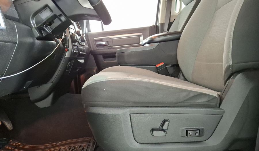 Ram 1500 5.7 HEMI SPORT CREW CAB 4X4 V8 8AT Pickup 2022