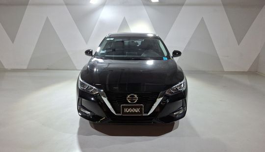 Nissan • Sentra