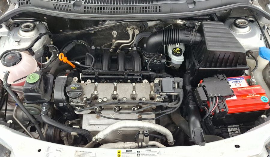 Volkswagen Gol 1.6 GL 4 PUERTAS MT Sedan 2014