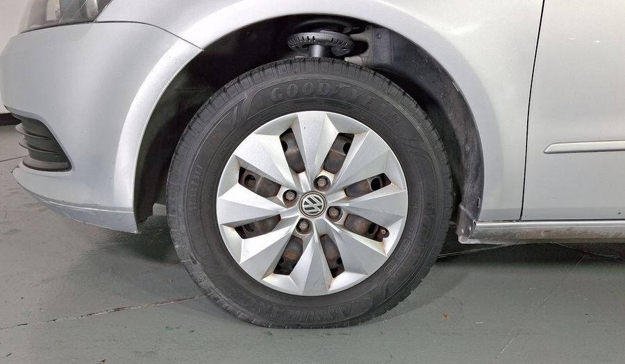 Volkswagen Gol 1.6 GL 4 PUERTAS MT Sedan 2014