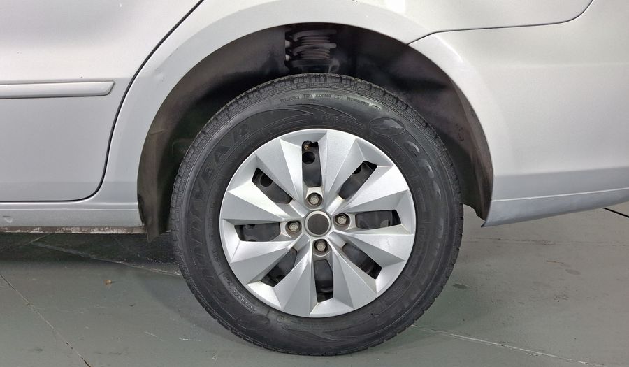 Volkswagen Gol 1.6 GL 4 PUERTAS MT Sedan 2014