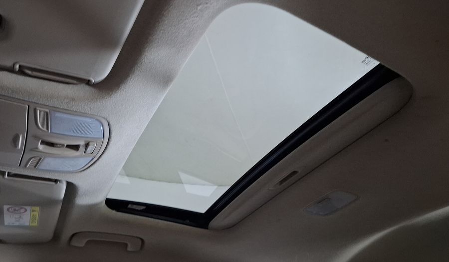 Hyundai Elantra 2.0 LIMITED TECH NAVI AUTO Sedan 2018