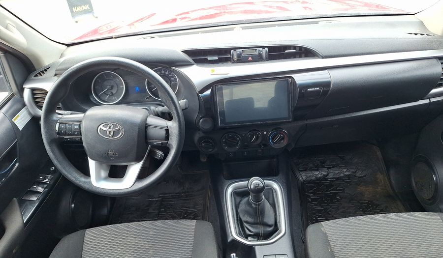 Toyota Hilux 2.4D SR 4WD Pickup 2021