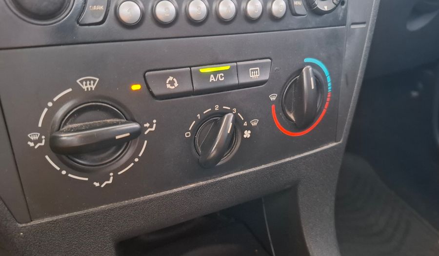 Citroen C4 1.6I 16V X PACK LOOK Hatchback 2012