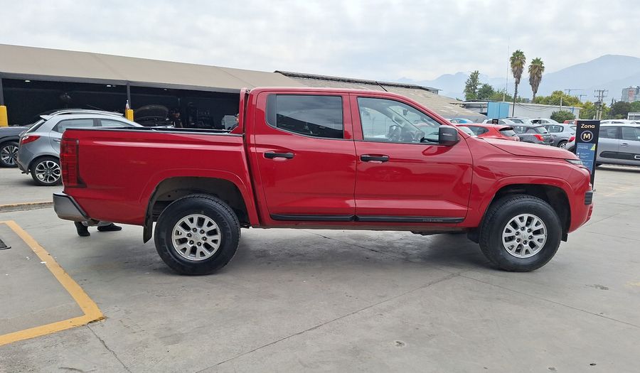 Mitsubishi L200 2.4 TD KATANA XR Pickup 2025