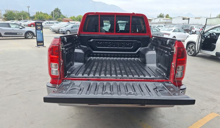 Mitsubishi L200 2.4 TD KATANA XR Pickup 2025