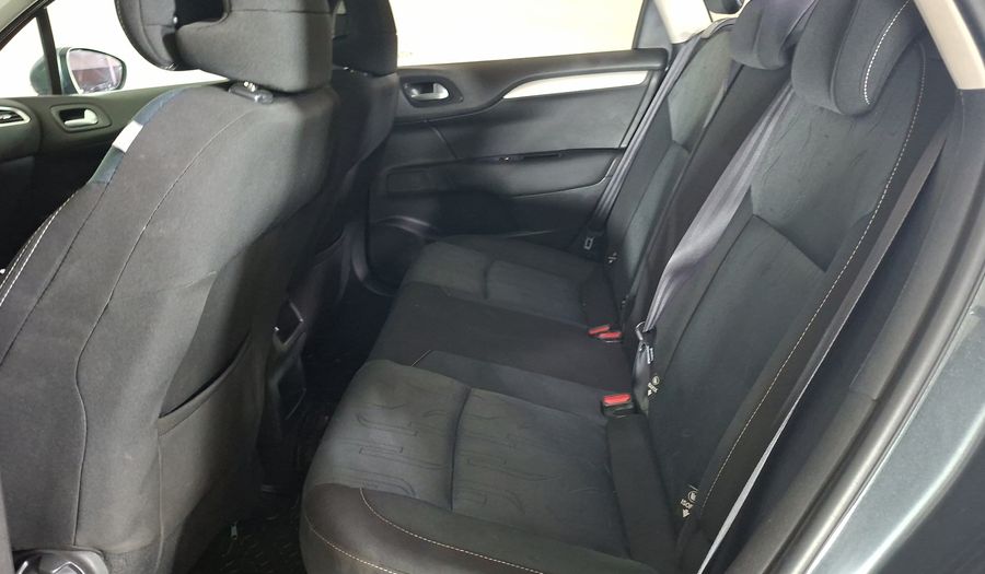 Citroen C4 1.6 VTI 120 SEDUCTION Hatchback 2015