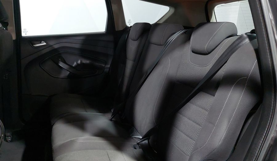 Ford Escape 2.5 S I4 AT Suv 2015