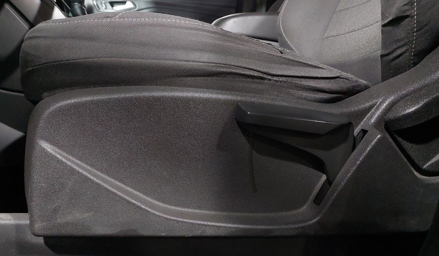 Ford Escape 2.5 S I4 AT Suv 2015