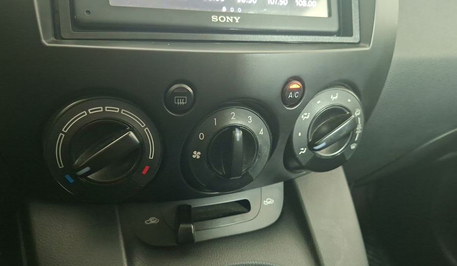 Mazda 2 1.5 V Hatchback 2012